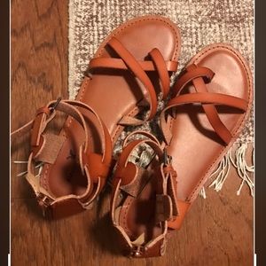 American Eagle Sandals